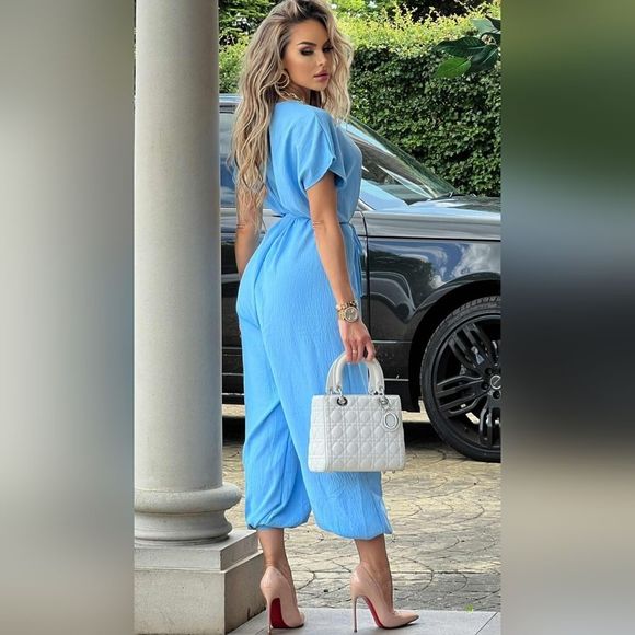 "Azure" Short Sleeve Belted V-Neck Jumpsuit Size Small - Picture 4 of 5